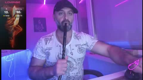 Snapshot of magabear chatting on November 2025 11:31:02 AM Magabear online show from November 2025 11:31:02 AM