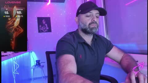 Snapshot of magabear chatting on November 2025 08:41:02 PM Magabear online show from November 2025 08:41:02 PM