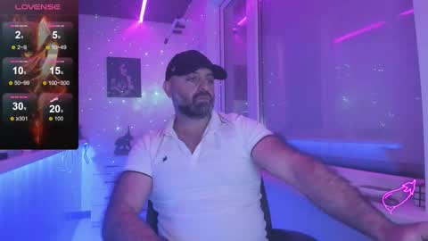 Snapshot of magabear chatting on November 2025 11:14:01 AM Magabear online show from November 2025 11:14:01 AM