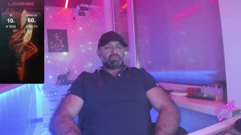 Snapshot of magabear chatting on December 2025 08:24:02 PM Magabear online show from December 2025 08:24:02 PM