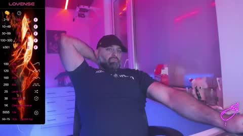 Snapshot of magabear chatting on January 2026 01:26:01 PM Magabear online show from January 2026 01:26:01 PM