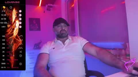 Snapshot of magabear chatting on February 2026 09:46:02 PM Magabear online show from February 2026 09:46:02 PM