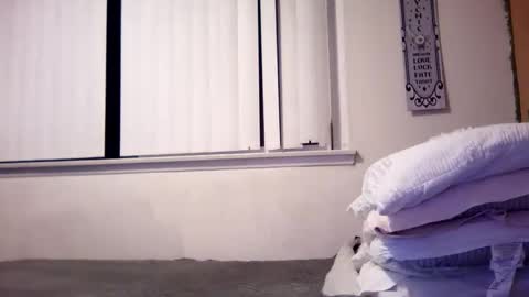 magdalena_805 online show from January 2025 01:16:02 PM