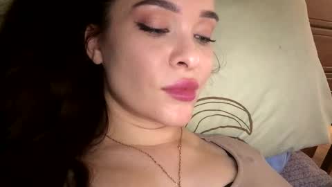 magggg658318 online show from September 2025 01:14:02 PM