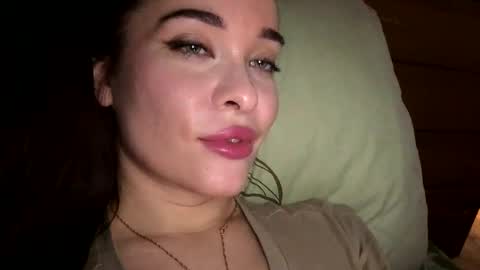 magggg658318 online show from November 2025 05:12:01 PM