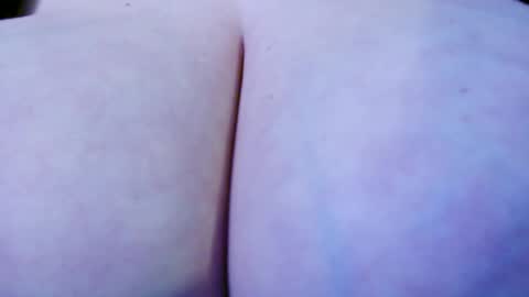 Snapshot of maggielandrin chatting on November 2025 06:18:02 PM Maggie online show from November 2025 06:18:02 PM