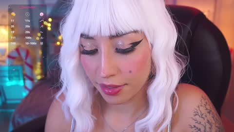   online show from December 2024 08:55:01 PM