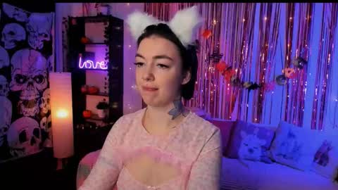 Snapshot of magic_alie chatting on October 2025 07:51:01 PM Magic Allie online show from October 2025 07:51:01 PM