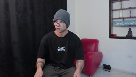 Damian Rivers online show from December 2024 12:44:01 AM