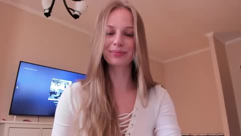 Snapshot of magic_couple13 chatting on April 2026 11:13:02 AM Alice online show from April 2026 11:13:02 AM