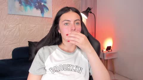 Snapshot of magic_fernanda chatting on December 2024 01:12:01 AM Fer online show from December 2024 01:12:01 AM