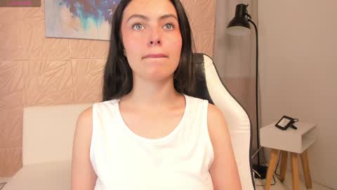 Snapshot of magic_fernanda chatting on January 2025 09:36:01 PM Fer online show from January 2025 09:36:01 PM