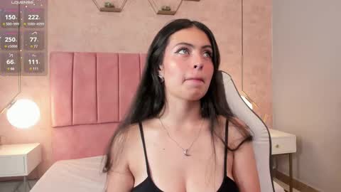 Snapshot of magic_fernanda chatting on February 2025 09:27:02 PM Fer online show from February 2025 09:27:02 PM