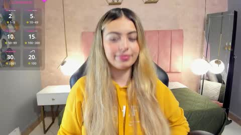 Snapshot of magic_fernanda chatting on October 2025 08:32:02 PM Fer online show from October 2025 08:32:02 PM