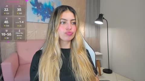 Snapshot of magic_fernanda chatting on November 2025 09:15:01 PM Fer online show from November 2025 09:15:01 PM