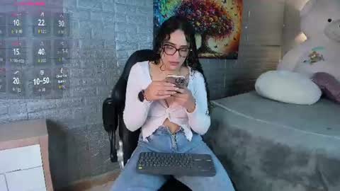 magic_ivone online show from July 2026 12:14:02 PM