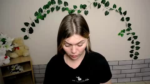 Snapshot of magic_katarina_ chatting on January 2025 09:35:02 AM magic_katarina_ online show from January 2025 09:35:02 AM