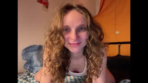 Mikky or Moon online show from September 2025 06:31:02 PM