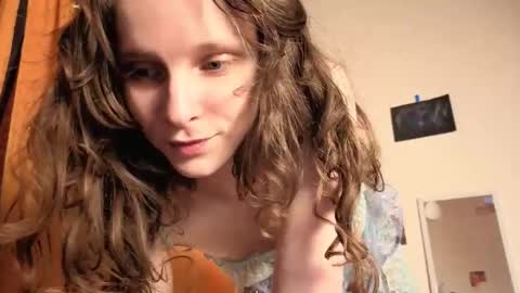 Snapshot of magic_mini_moon chatting on January 2026 09:49:02 PM Mikky or Moon online show from January 2026 09:49:02 PM