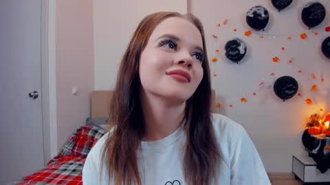 Snapshot of magical_lily chatting on November 2025 03:32:02 PM Lily online show from November 2025 03:32:02 PM