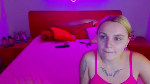 Lili and Bella online show from December 2024 07:17:01 AM