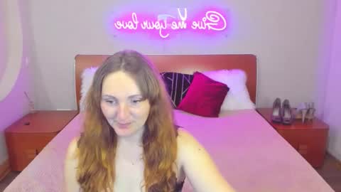 Lili and Bella online show from March 2026 07:23:01 AM