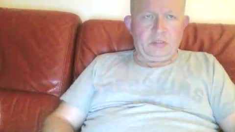 Snapshot of magicman250 chatting on May 2026 09:43:01 PM magicman250 online show from May 2026 09:43:01 PM