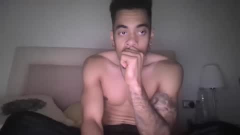 Snapshot of magicsempai chatting on December 2024 03:16:02 PM Magicsempai online show from December 2024 03:16:02 PM