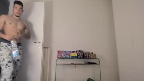 Snapshot of magicsempai chatting on January 2025 11:58:02 AM Magicsempai online show from January 2025 11:58:02 AM