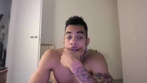 Snapshot of magicsempai chatting on January 2025 12:15:02 PM Magicsempai online show from January 2025 12:15:02 PM