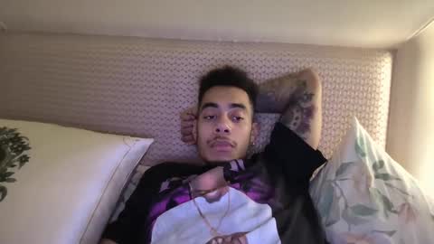 Snapshot of magicsempai chatting on January 2025 03:50:01 PM Magicsempai online show from January 2025 03:50:01 PM