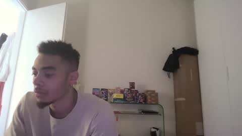 Snapshot of magicsempai chatting on February 2025 11:56:01 AM Magicsempai online show from February 2025 11:56:01 AM