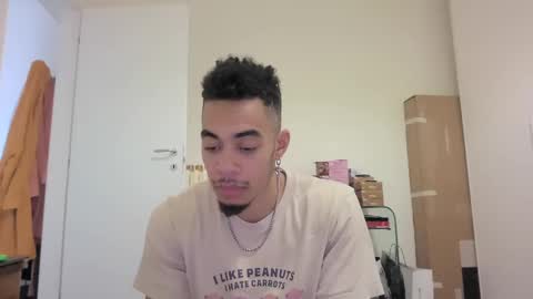 Snapshot of magicsempai chatting on March 2025 11:55:02 AM Magicsempai online show from March 2025 11:55:02 AM