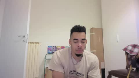 Snapshot of magicsempai chatting on March 2025 11:51:01 AM Magicsempai online show from March 2025 11:51:01 AM