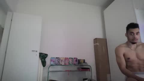 Snapshot of magicsempai chatting on March 2025 11:42:02 AM Magicsempai online show from March 2025 11:42:02 AM