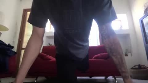 Snapshot of magicsempai chatting on February 2026 12:01:01 PM Magicsempai online show from February 2026 12:01:01 PM