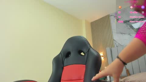 magievans1 online show from May 2026 12:13:01 PM