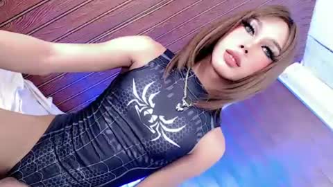 Mocah online show from June 2026 12:47:02 PM