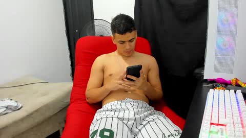 Snapshot of magnificent_star18 chatting on February 2026 11:53:02 PM RONALD online show from February 2026 11:53:02 PM