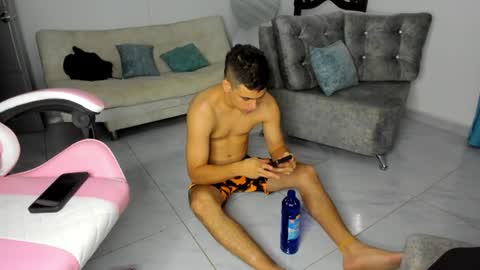 Snapshot of magnificent_star18 chatting on July 2026 09:06:01 PM RONALD online show from July 2026 09:06:01 PM