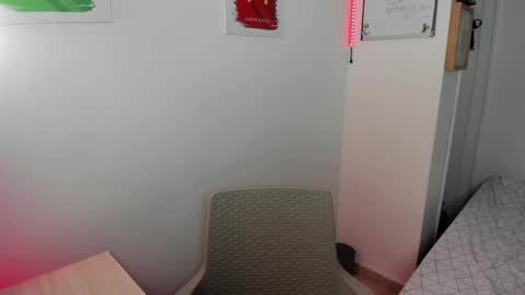     online show from May 2026 01:55:01 AM