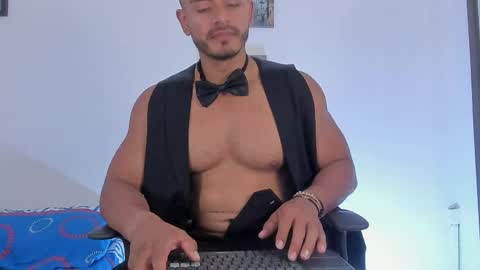 Magnusclark online show from May 2026 06:57:02 PM
