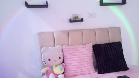 maia_soler online show from November 2025 07:36:02 PM