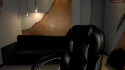  Maia  online show from October 2025 06:12:01 PM