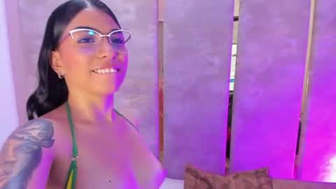 Snapshot of maialopez chatting on July 2026 08:01:02 PM MaiaLopez online show from July 2026 08:01:02 PM