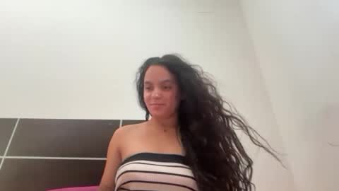 Snapshot of maiapark chatting on July 2026 01:09:01 PM Maia online show from July 2026 01:09:01 PM