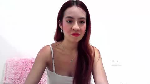 Snapshot of maiarosse_ chatting on January 2025 05:01:01 AM MaiaRosse online show from January 2025 05:01:01 AM