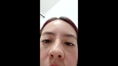 Snapshot of maiarosse_ chatting on January 2025 04:37:02 AM MaiaRosse online show from January 2025 04:37:02 AM