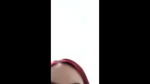 Snapshot of maiarosse_ chatting on February 2025 03:52:02 AM MaiaRosse online show from February 2025 03:52:02 AM