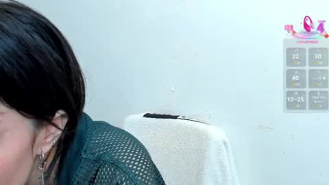 Snapshot of maibys_cute chatting on April 2026 03:36:02 AM maibys online show from April 2026 03:36:02 AM